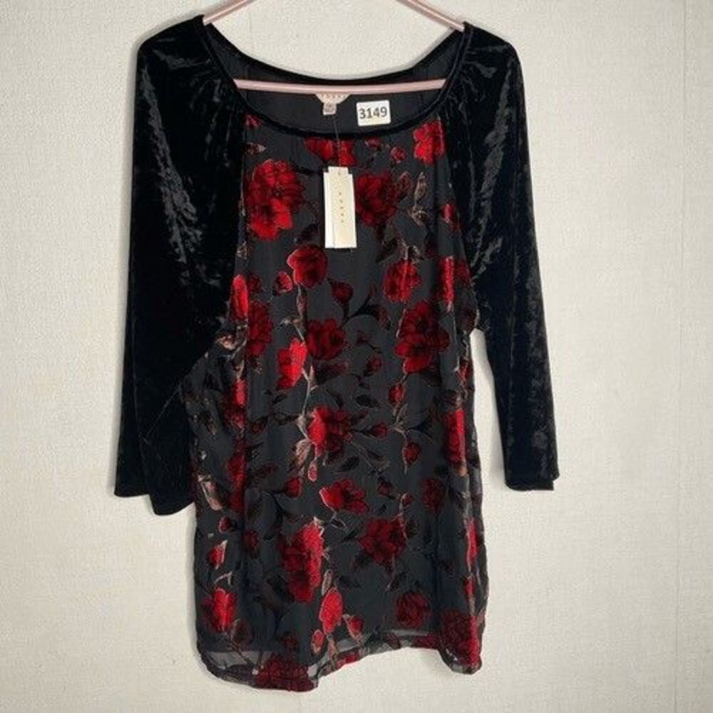 NWT Adiva Floral Velvet Witchy Whimsigoth Tunic Women Plus Size 1X Black/Red‎